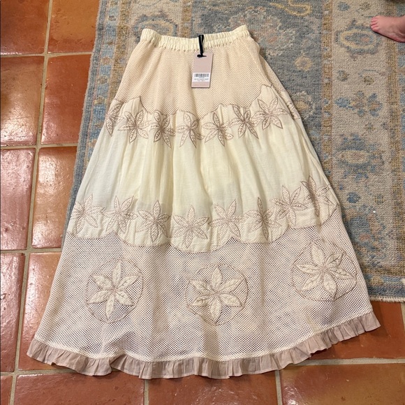 Dresses & Skirts - Elegant Cream Floral Embroidered Skirt